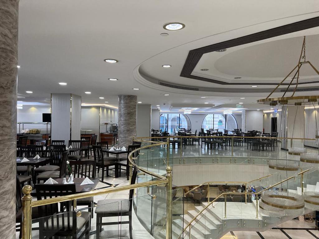 Al Ansar Golden Tulip Hotell Medina Eksteriør bilde