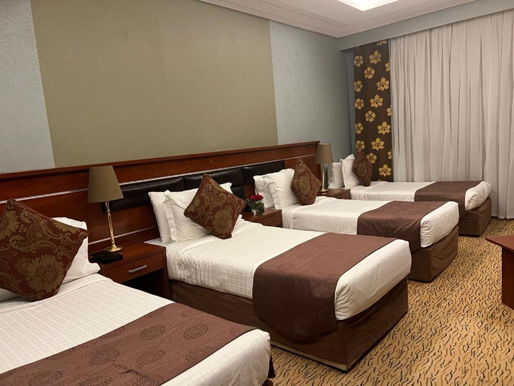 Al Ansar Golden Tulip Hotell Medina Eksteriør bilde